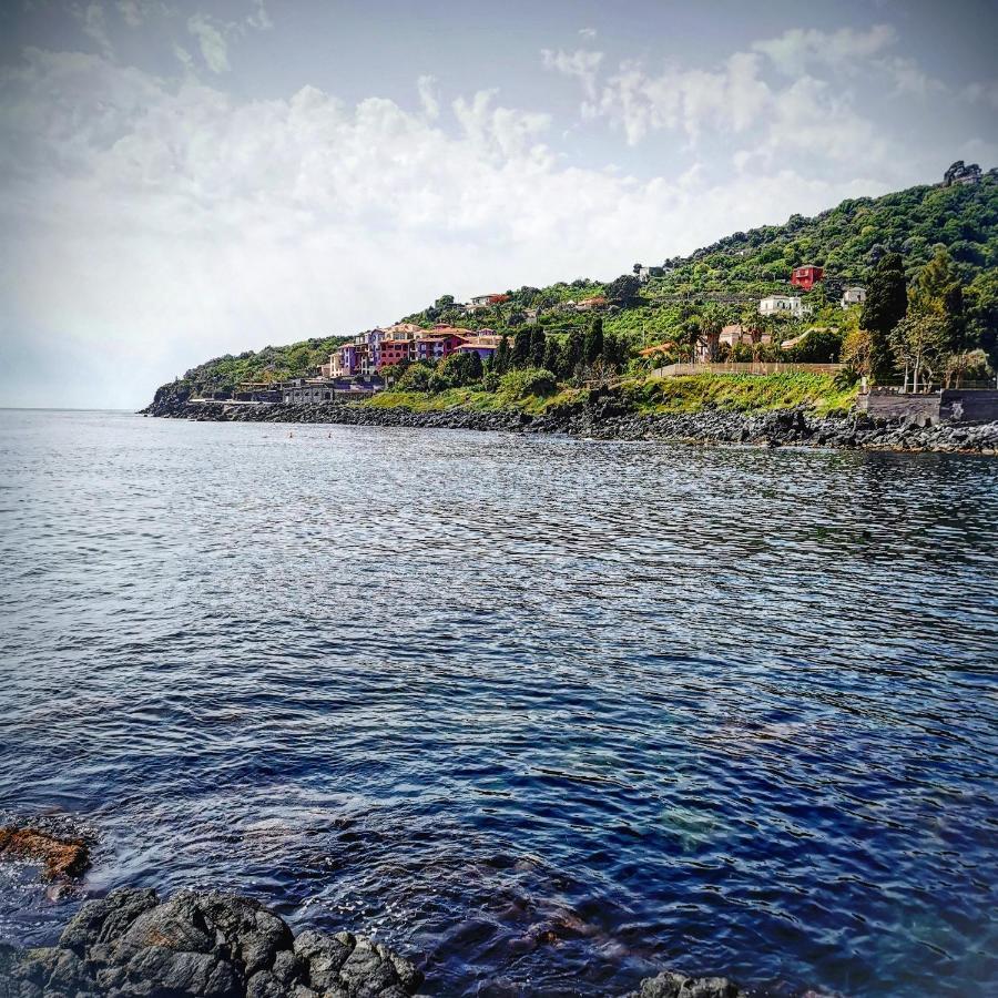 Bed and Breakfast Made In Sicily Santa Tecla Ачиреале Екстер'єр фото